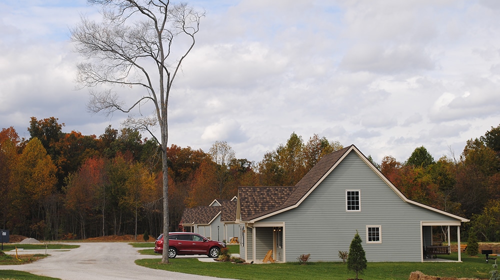 lincoln-pines-exterior-fall